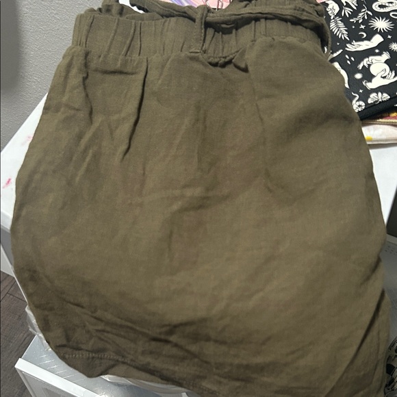 High Waist Olive Women's Shorts - Picture 8 of 8